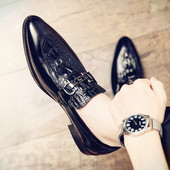 Vīriešu smailas kurpes ar metāla apdari