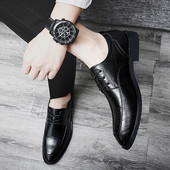 Elegantne muške cipele na vezanje od eko kože