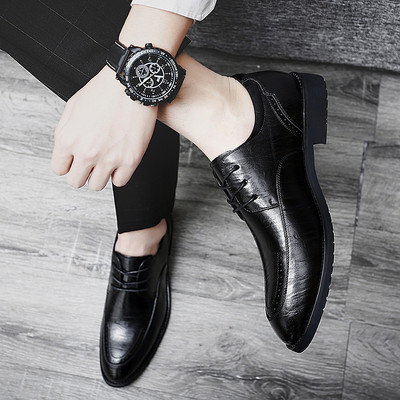 Elegantne muške cipele na vezanje od eko kože