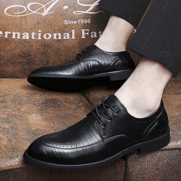 Κομψά ανδρικά παπούτσια με κορδόνια από οικολογικό δέρμα