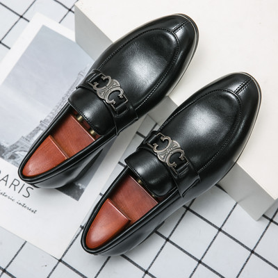 Elegantne muške cipele s metalnim ukrasom