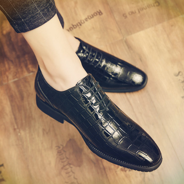 Elegáns férfi cipő - két színben