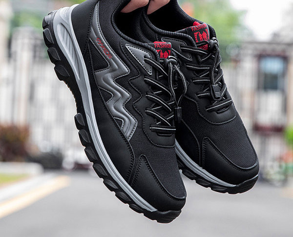 Vīriešu neslīdoši šņorējamie apavi