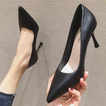 Модерни дамски обувки с висок ток -черен цвят