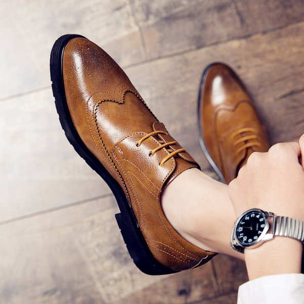 Vīriešu eko ādas apavi ar smailiem purngaliem ar šņorēm