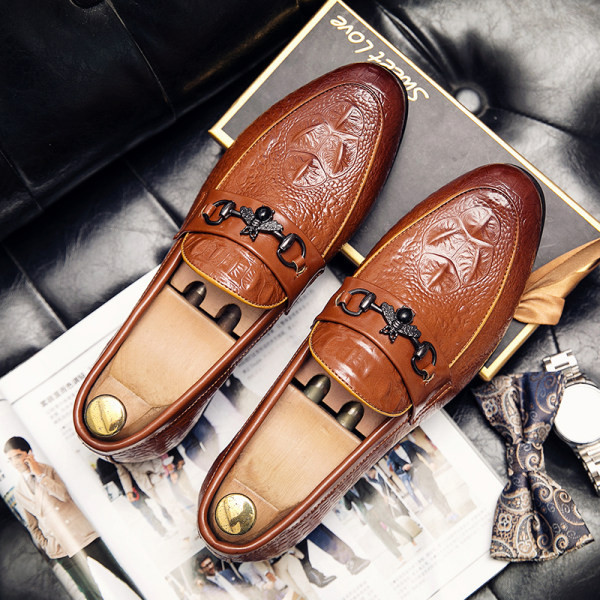 Vīriešu eleganti apavi divās krāsās