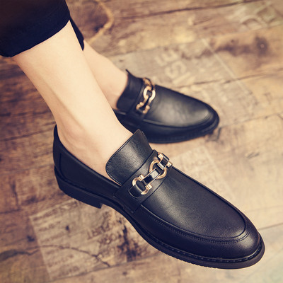 Vīriešu apavu oficiālais modelis no eko ādas ar metāla elementiem