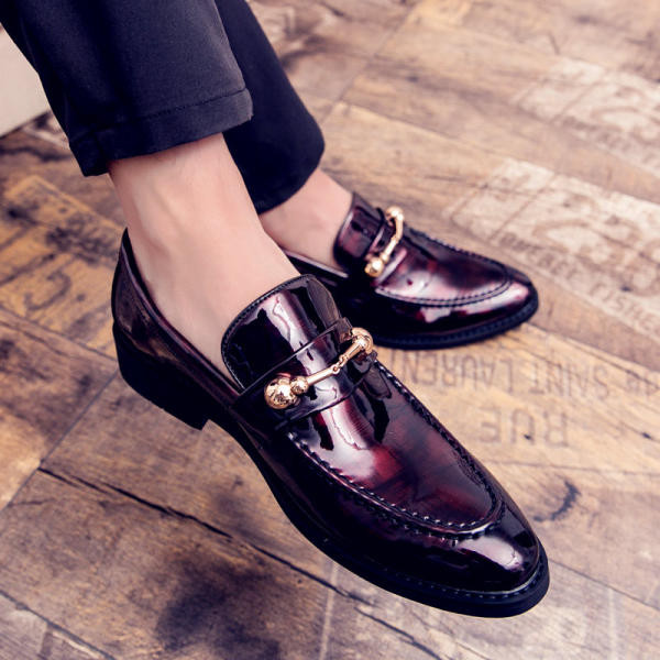 Új modell kerek férfi cipő fém elemmel