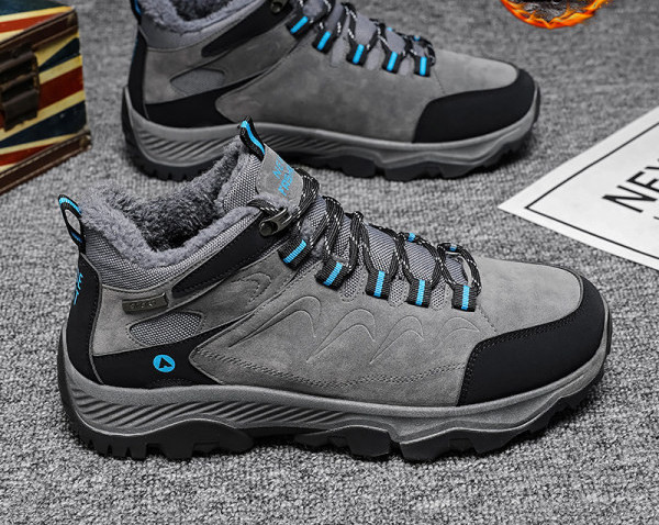 Téli tornacipő béléssel, sportmodell