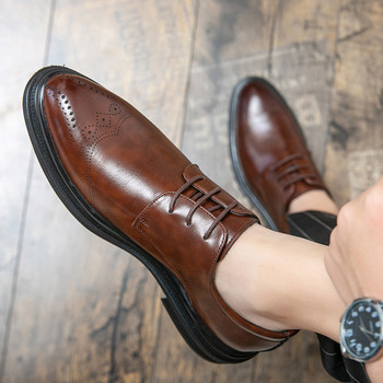 Елегантни обувки от еко кожа с връзки за мъже 