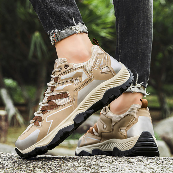 Vízálló fűzős túrabakancs férfiaknak