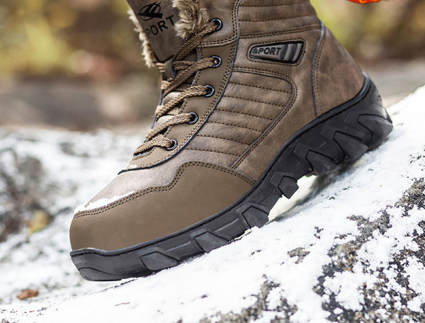 Vīriešu ziemas pārgājienu zābaki ar oderi