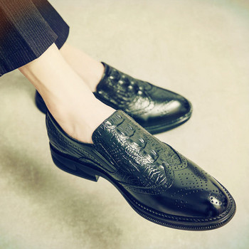 Νέο μοντέλο ανδρικών δερμάτινων παπουτσιών σε μαύρο και καφέ χρώμα