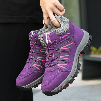 Sieviešu pārgājienu zābaki ar oderi