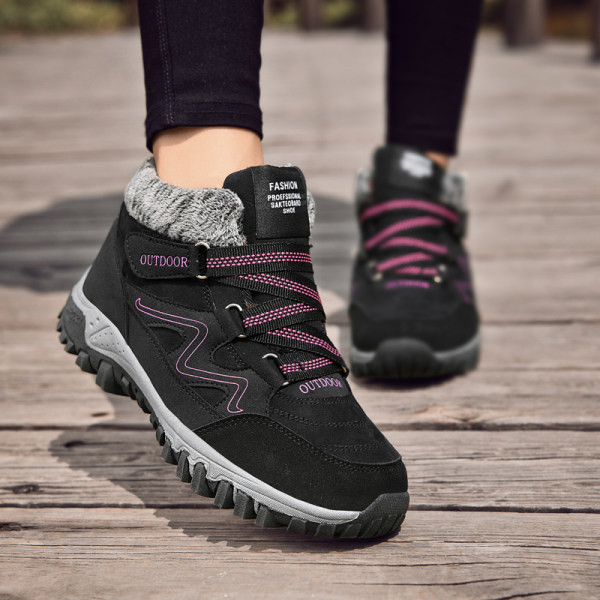 Ziemas pārgājienu zābaki no eko zamšādas ar dūnām