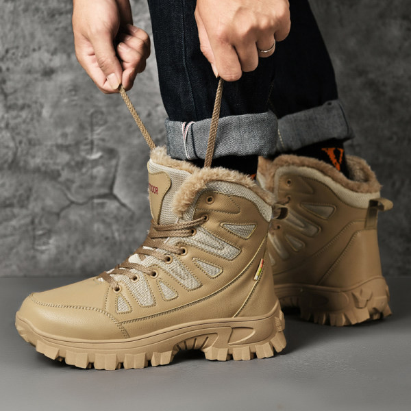 Ziemas pārgājienu zābaki ar dūnu oderi