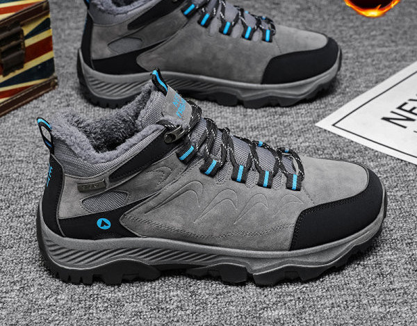 Ziemas pārgājienu zābaki ar biezu oderi un šņorēm