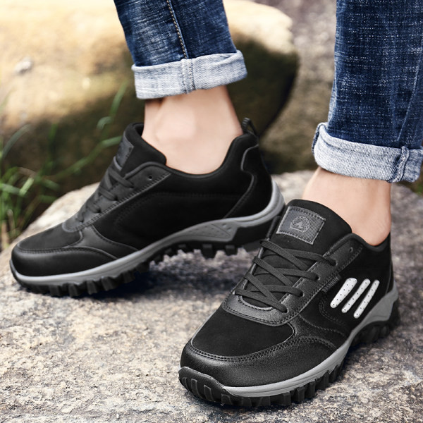 Vīriešu neslīdoši pārgājienu zābaki