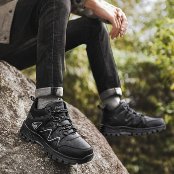 Мъжки туристически обувки от еко кожа -черен и сив цвят