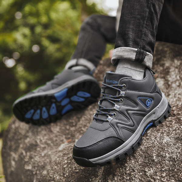 Vīriešu pārgājienu apavi no eko ādas - melnā un pelēkā krāsā