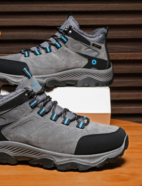 Új modell férfi téli cipő eco velúrból fűzős