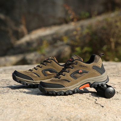 Férfi alkalmi cipő fűzővel