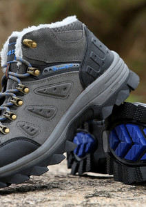 Vīriešu neslīdoši apavi ar šņorēm