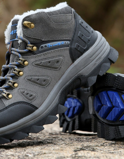 Vīriešu neslīdoši apavi ar šņorēm