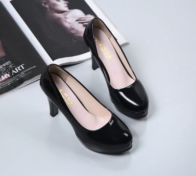 Női lekerekített cipő két modell magas sarkú 9cm