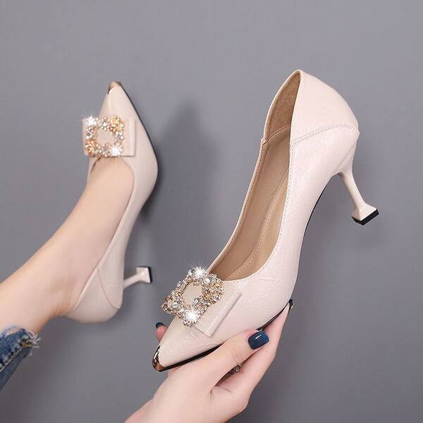 Sieviešu augstie apavi no eko ādas ar akmeņiem