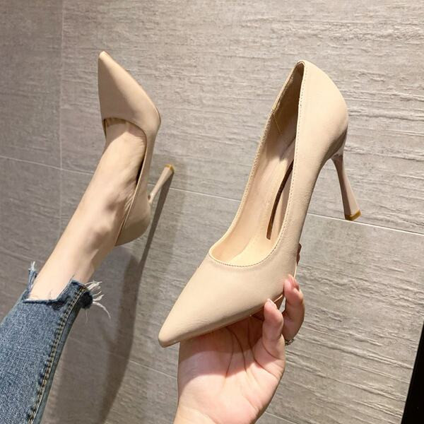 Modernas ādas kurpes ar augstu plānu papēdi 9cm