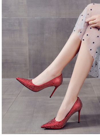 Заострени модерни обувки с висок тънък ток 9см за жени