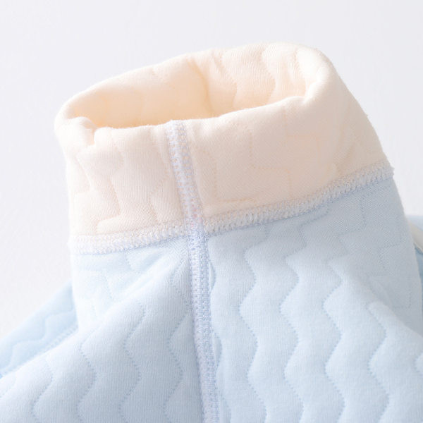 Mazuļu kombinezons ar apdruku trīs krāsās