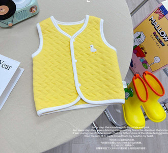 Mazuļa veste ar pogām