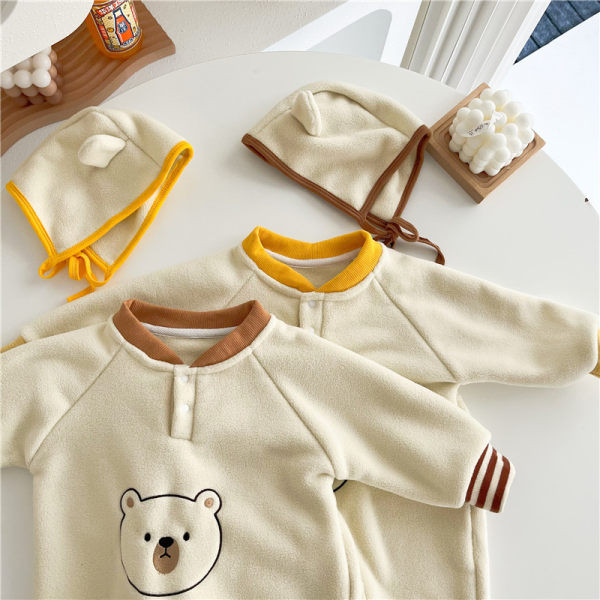 Βρεφική φλις ολόσωμη φόρμα με καπέλο και κέντημα