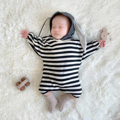 Bērnu kombinezons ar garām piedurknēm svītrains