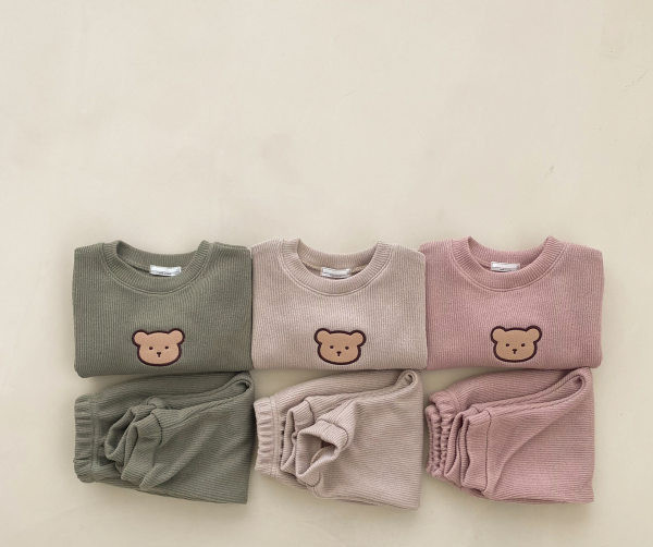 Kétrészes babakészlet hímzéssel