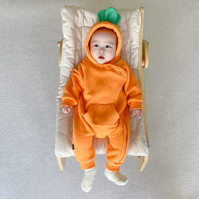 Zīdaiņu flīsa romeris ar kapuci, rāvējslēdzēju un pogām