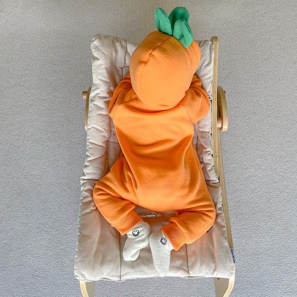 Zīdaiņu flīsa romeris ar kapuci, rāvējslēdzēju un pogām