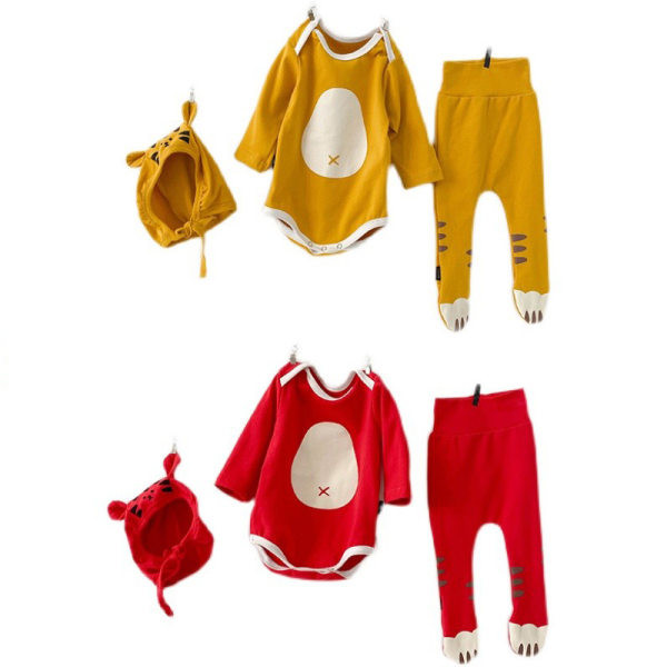 Mazuļa trīsdaļīgs komplekts ar cepuri un apdruku