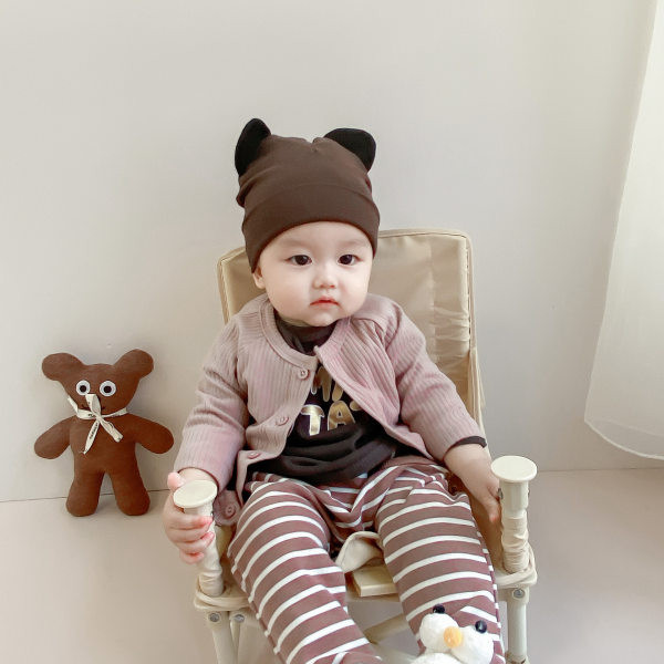 Téli baba kardigán gombokkal