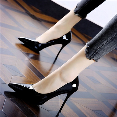 Sieviešu formālas ādas apavi