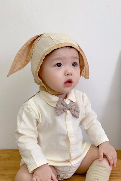 Új modell baba body klasszikus gallérral és csokornyakkendővel