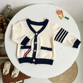 Mazuļa veste ar pogām un kabatu