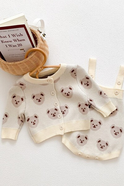 Βρεφικό σετ σε τρία μέρη με κουμπιά και στάμπα αρκούδας