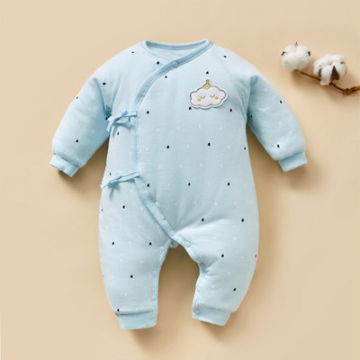 Mazuļa romāns ar saitēm un dažādu apdruku