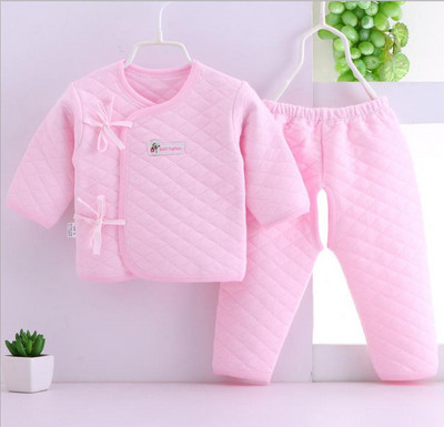 Kūdikio dviejų dalių rinkinys su kaklaraiščiais ir spauda