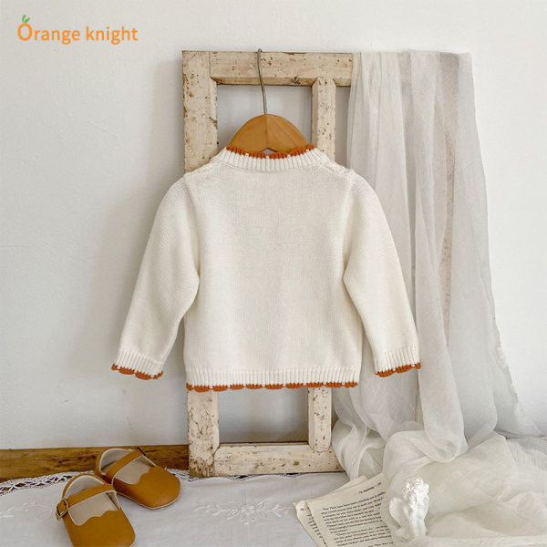 Βρεφική ζακέτα με κέντημα