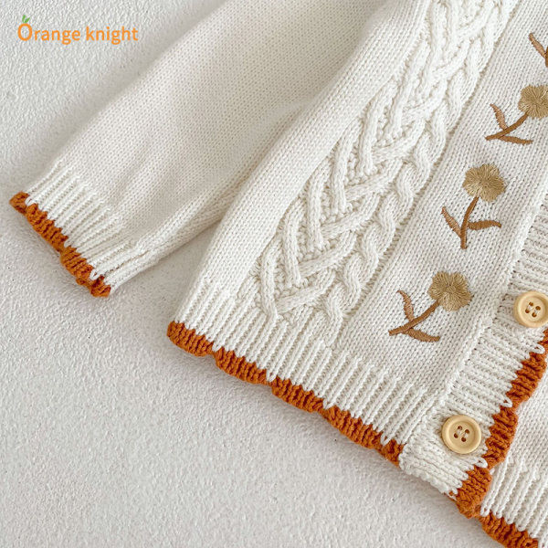 Βρεφική ζακέτα με κέντημα