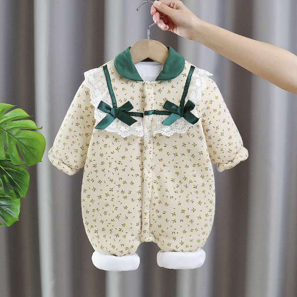 Βρεφική  καπιτονέ ολόσωμη φόρμα  με στάμπα και κουμπιά